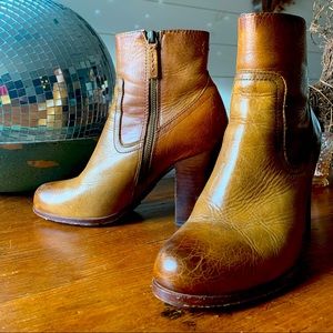 Unique Frye boots size 8
